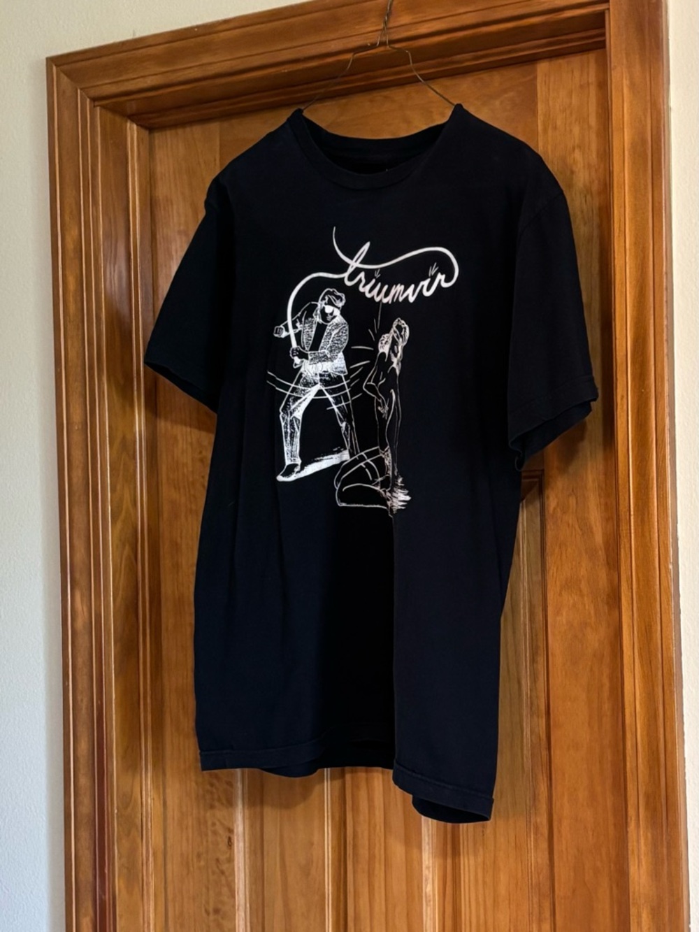 Trivmvir Victoria Avt Mors RARE Black Graphic Tee vintage - Picture 6 of 11
